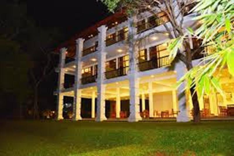 Diya Dahara Lake Resort Yala Exterior photo